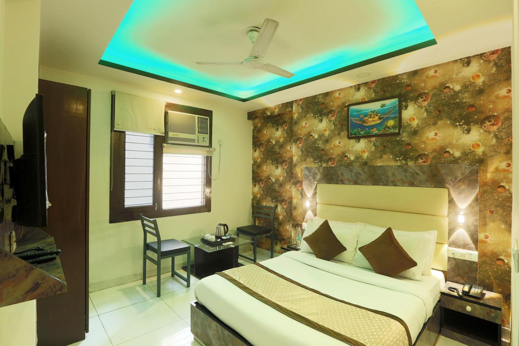 Hotel Triton Grand At Delhi Airport Yeni Delhi Dış mekan fotoğraf