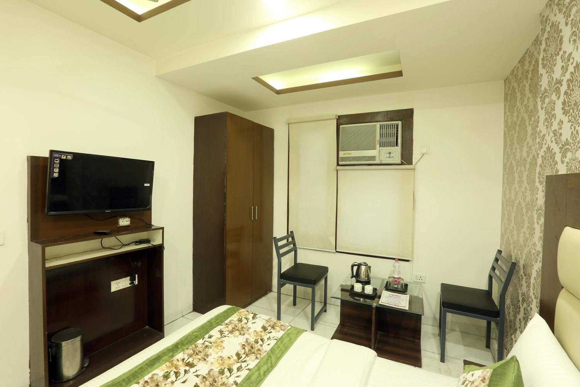 Hotel Triton Grand At Delhi Airport Yeni Delhi Dış mekan fotoğraf