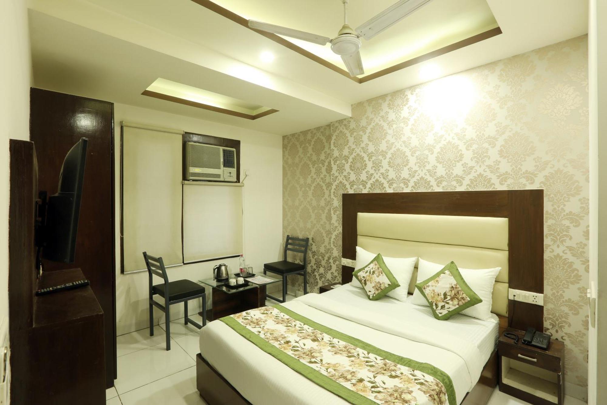 Hotel Triton Grand At Delhi Airport Yeni Delhi Dış mekan fotoğraf